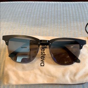 Black illesteva sunglasses